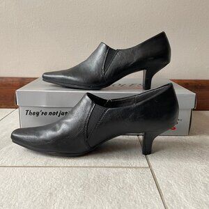 Aerosoles Diminish Black Leather Heels Size 7.5